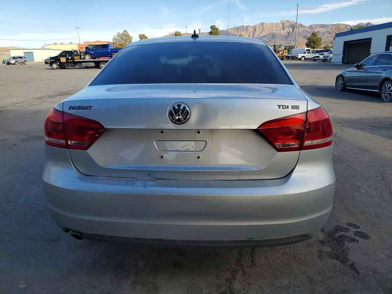 Photo 6 from auction – 2013 VOLKSWAGEN PASSAT with VIN 1VWBN7A38DC072898