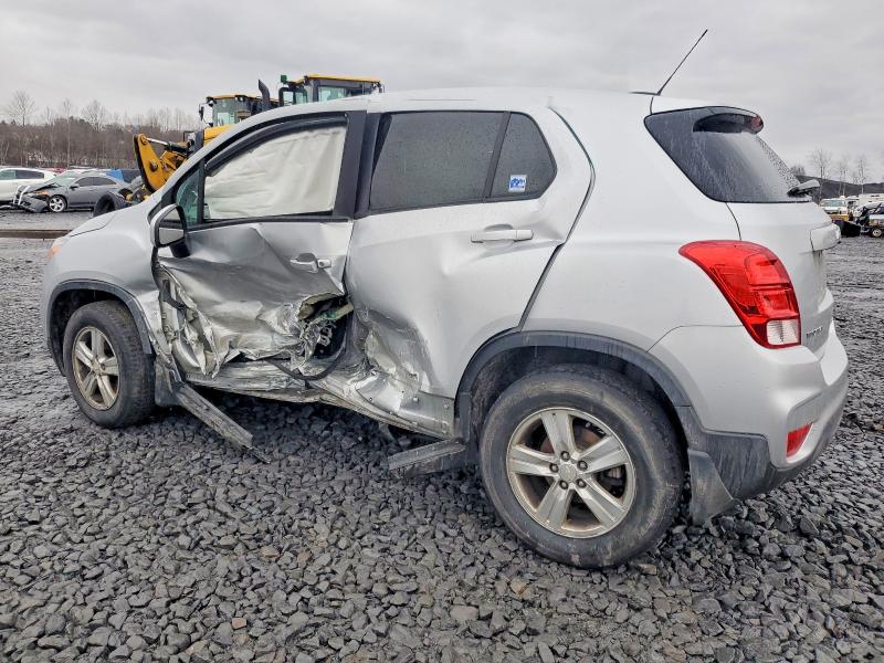 Photo 2 from auction – 2019 CHEVROLET TRAX LS with VIN 3GNCJNSB3KL285652