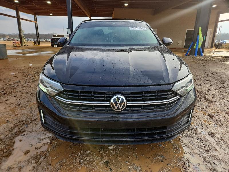 Photo 5 from auction – 2024 VOLKSWAGEN JETTA with VIN 3VWBM7BUXRM015831