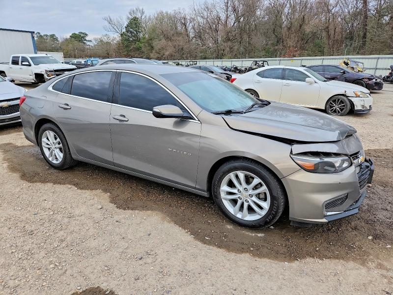 Photo 4 from auction – 2018 CHEVROLET MALIBU with VIN 1G1ZD5ST6JF222176