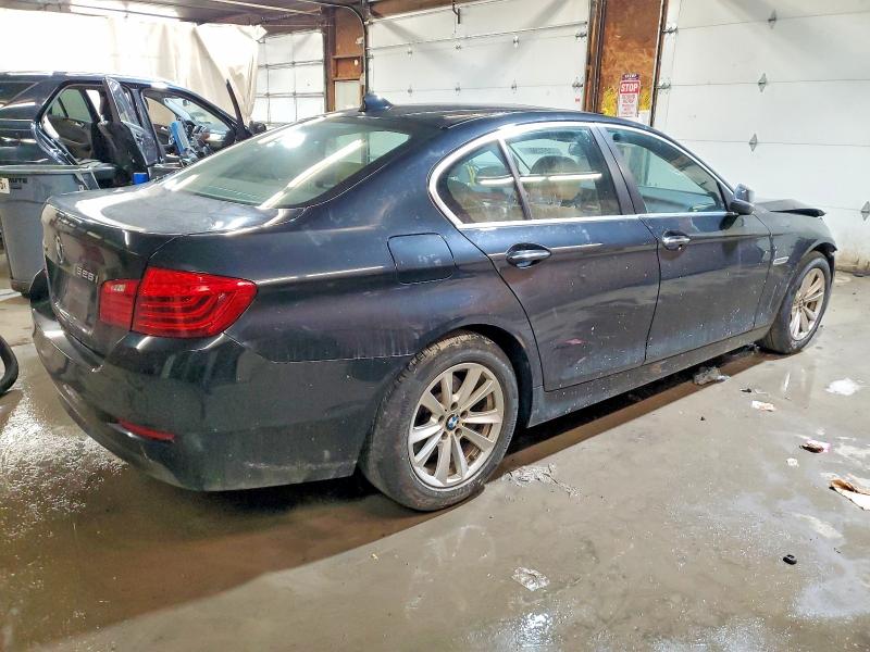 Photo 3 from auction – 2016 BMW 528 XI with VIN WBA5A7C53GG643167
