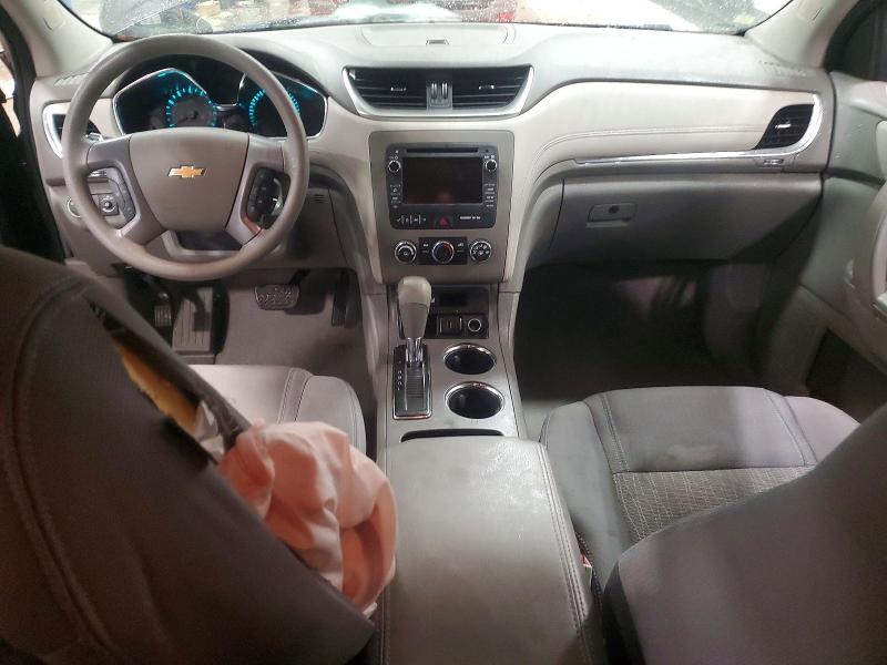 Photo 8 from auction – 2017 CHEVROLET TRAVERSE L with VIN 1GNKRFKD9HJ304183