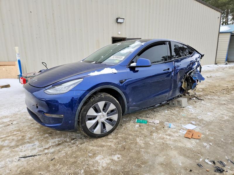 TESLA MODEL Y 2022 with VIN 7SAYGDEEXNF430558 - Photo from auction