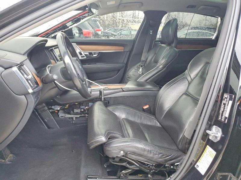 Photo 7 from auction – 2018 VOLVO S90 with VIN LVY992ML9JP008418