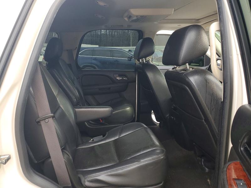 Photo 10 from auction – 2013 CHEVROLET TAHOE with VIN 1GNSKCE05DR368700