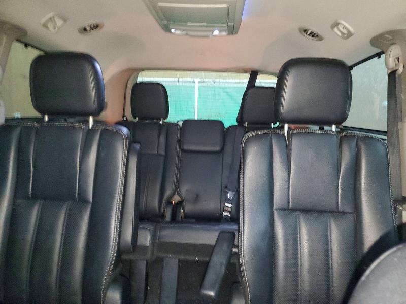 Photo 10 from auction – 2013 CHRYSLER TOWN & COU with VIN 2C4RC1CG7DR694209
