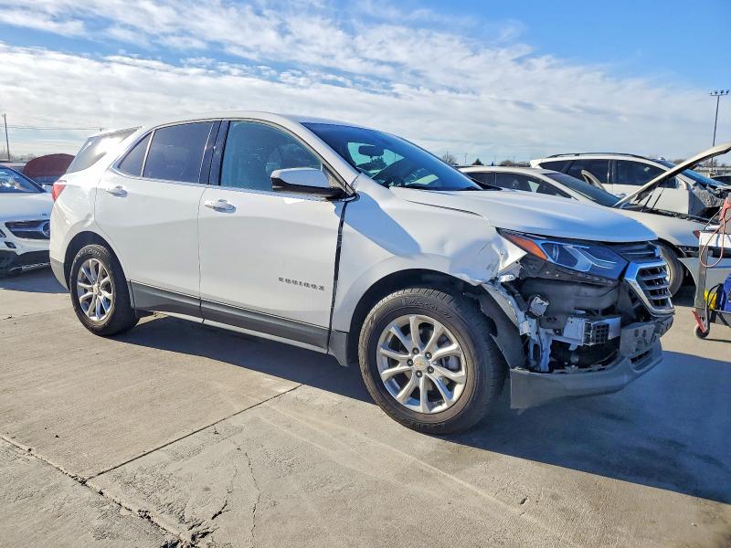 Photo 4 from auction – 2020 CHEVROLET EQUINOX LT with VIN 2GNAXJEV0L6164989