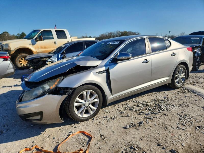 KIA OPTIMA EX 2013 مع رقم تعريف المركبة 5XXGN4A76DG104967 - صورة من المزاد