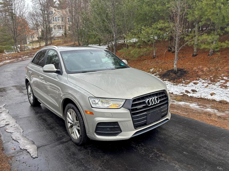 AUDI Q3 PREMIUM 2017 مع رقم تعريف المركبة WA1ECCFS2HR000204 - صورة من المزاد