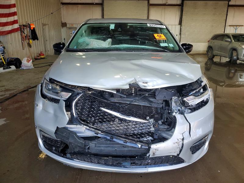 Photo 5 from auction – 2024 CHRYSLER PACIFICA with VIN 2C4RC1S74RR134477