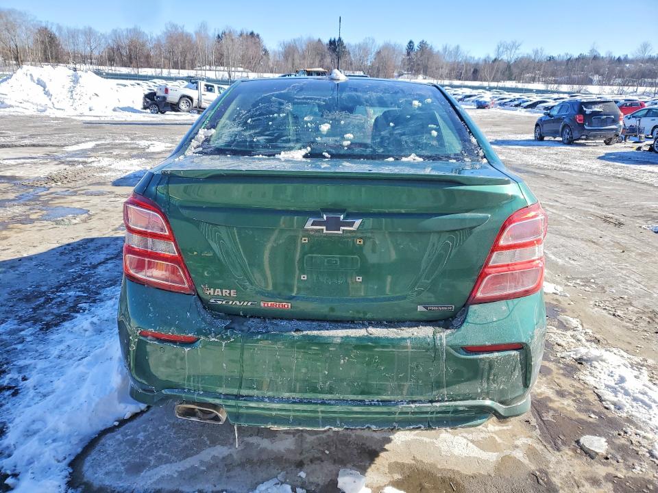 Photo 6 from auction – 2018 CHEVROLET SONIC PREM with VIN 1G1JF5SB1J4120634