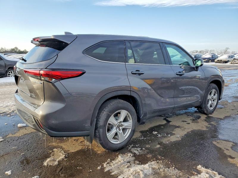 Photo 3 from auction – 2021 TOYOTA HIGHLANDER HYBRID with VIN 5TDBBRCH3MS526991