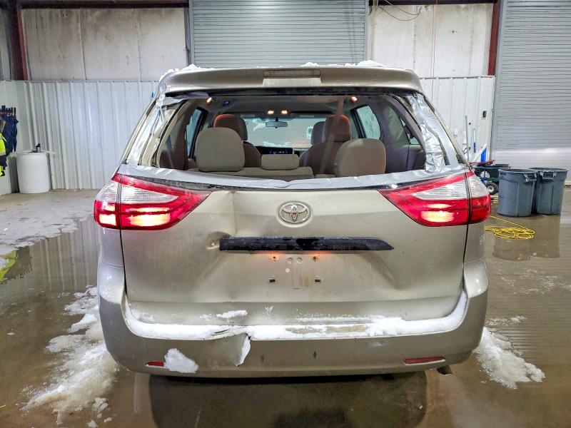 Photo 6 from auction – 2015 TOYOTA SIENNA with VIN 5TDZK3DC0FS533009