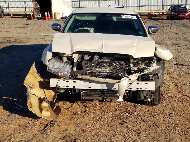 Photo 5 from auction – 2010 CHRYSLER 300 TOURIN with VIN 2C3CA5CV1AH289972