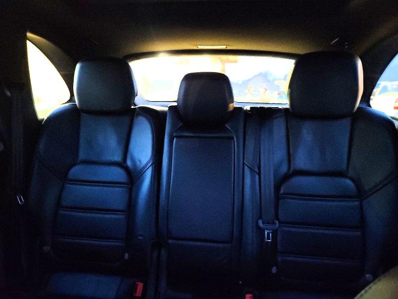 Photo 10 from auction – 2017 PORSCHE CAYENNE with VIN WP1AA2A25HKA89608
