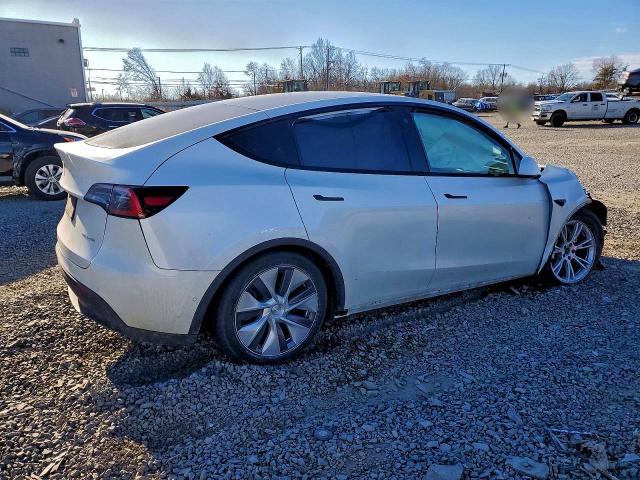 Photo 3 from auction – 2020 TESLA MODEL Y with VIN 5YJYGDEE5LF047962