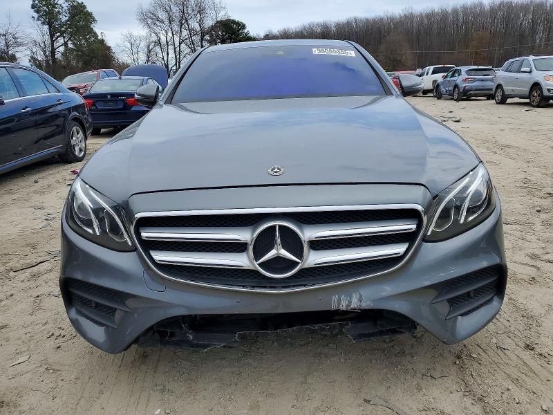 Photo 5 from auction – 2018 MERCEDES-BENZ E 300 with VIN WDDZF4JB9JA423495
