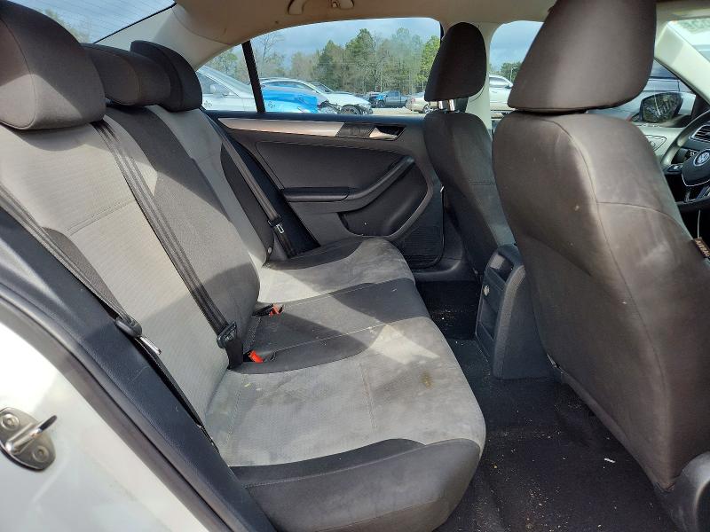 Photo 10 from auction – 2018 VOLKSWAGEN JETTA with VIN 3VW2B7AJ3JM244076