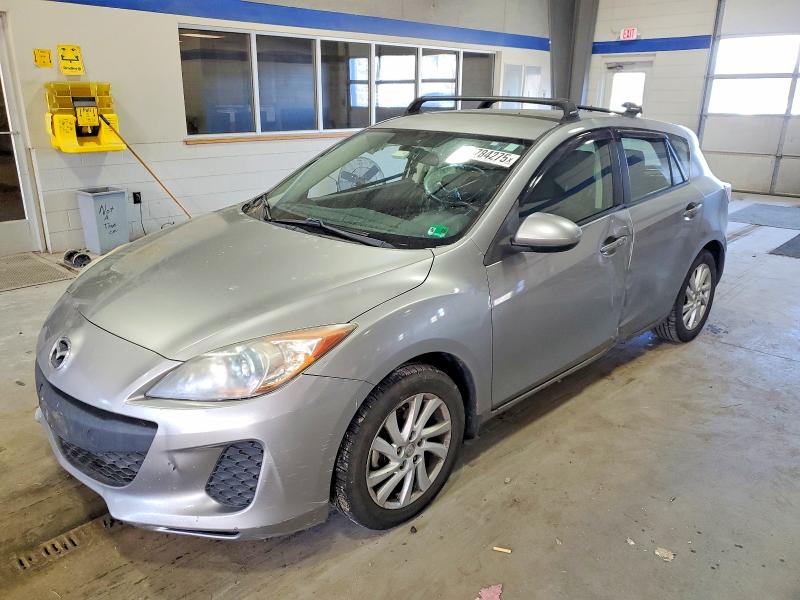 MAZDA 3 I 2012 مع رقم تعريف المركبة JM1BL1L81C1542018 - صورة من المزاد