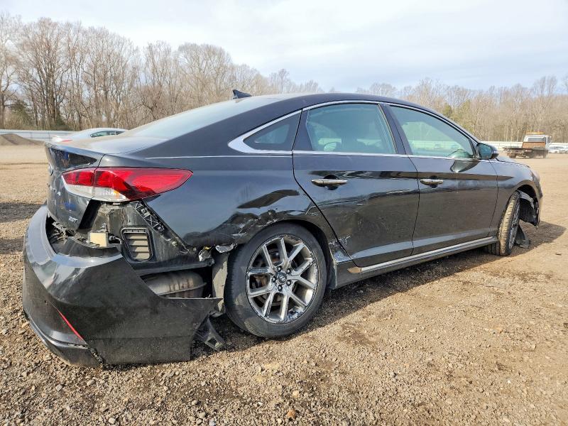 Photo 3 from auction – 2018 HYUNDAI SONATA SPO with VIN 5NPE34AB5JH616379