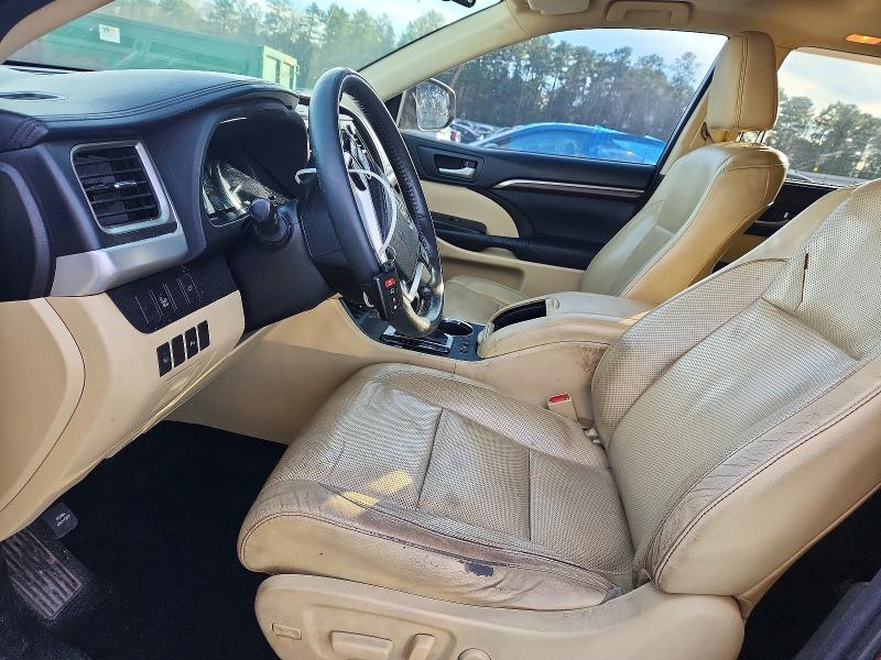 Photo 7 from auction – 2015 TOYOTA HIGHLANDER with VIN 5TDYKRFH9FS068012