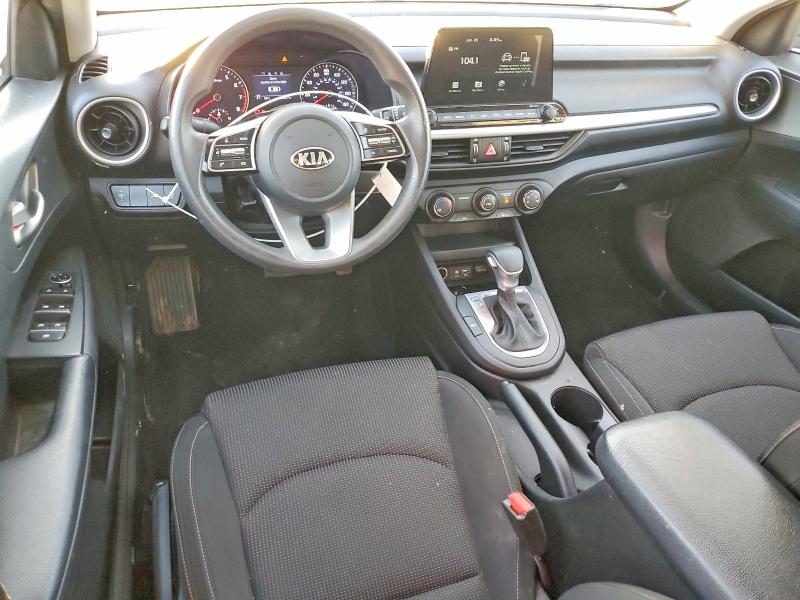 Photo 8 from auction – 2021 KIA FORTE FE with VIN 3KPF24AD6ME342031