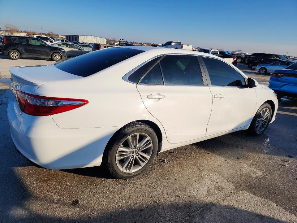 Photo 3 from auction – 2016 TOYOTA CAMRY with VIN 4T1BF1FK4GU226630