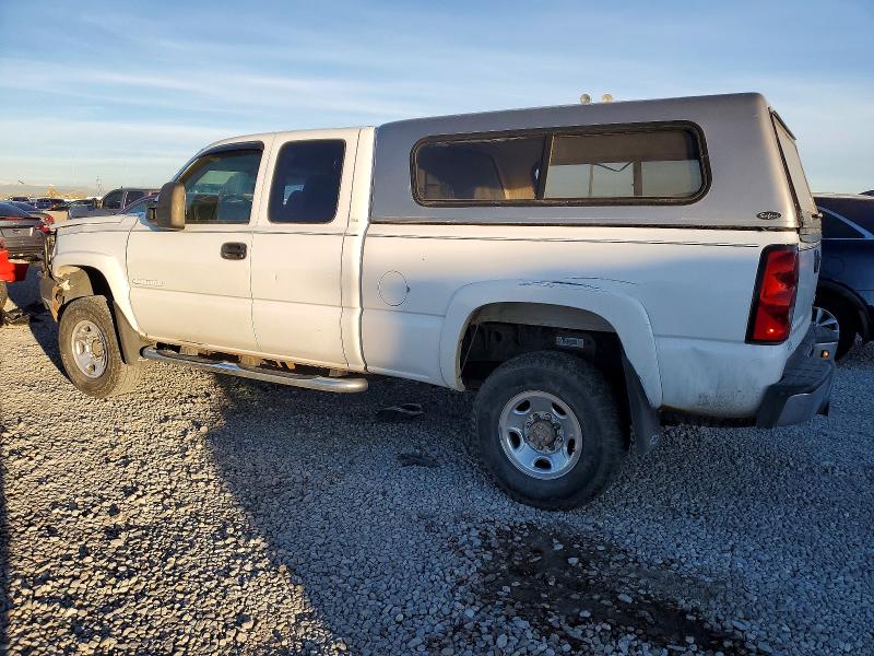 Photo 2 from auction – 2004 CHEVROLET SILVERADO with VIN 1GCHK29U74E294939