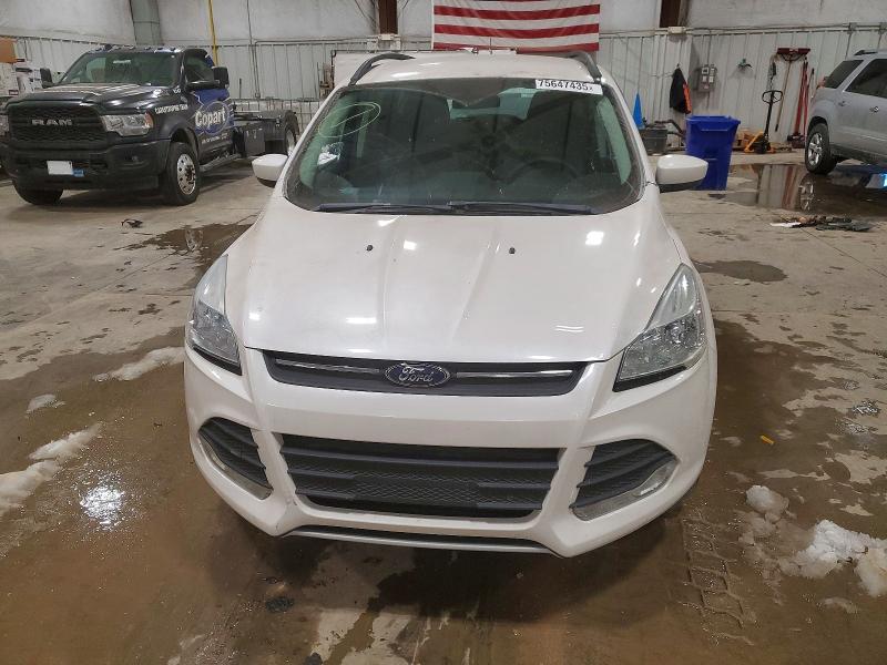 Photo 5 from auction – 2016 FORD ESCAPE SE with VIN 1FMCU0GX5GUB06365