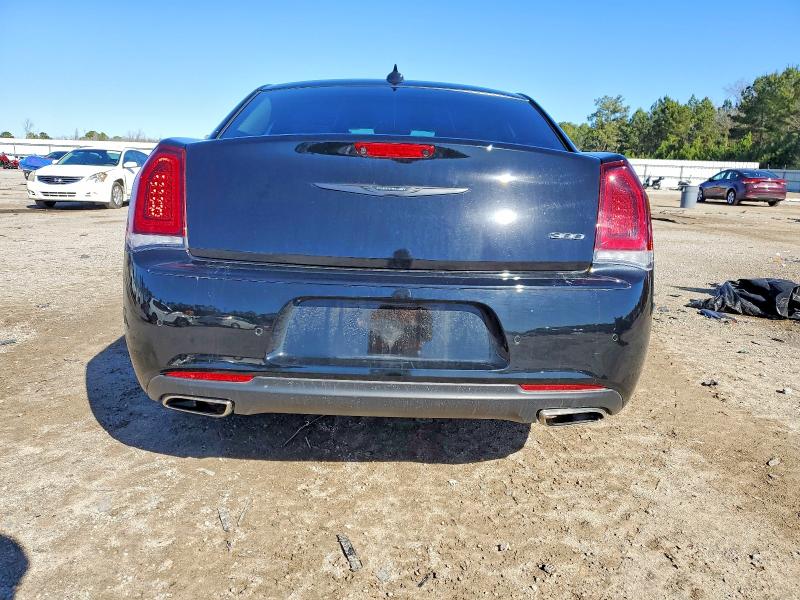 Photo 6 from auction – 2023 CHRYSLER 300 with VIN 2C3CCADG6PH677260