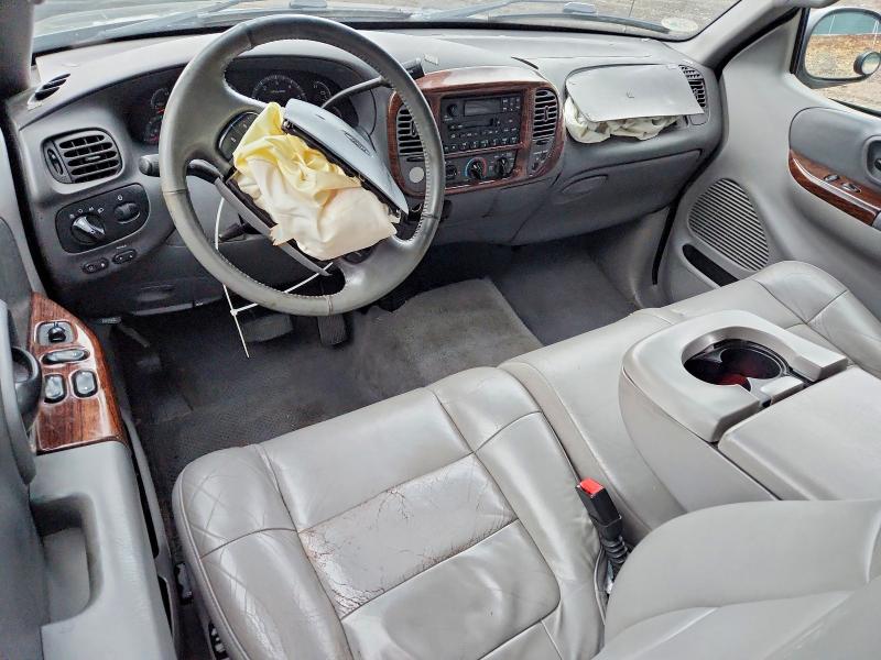 Photo 8 from auction – 2002 FORD F150 with VIN 1FTRX17L92NA00173
