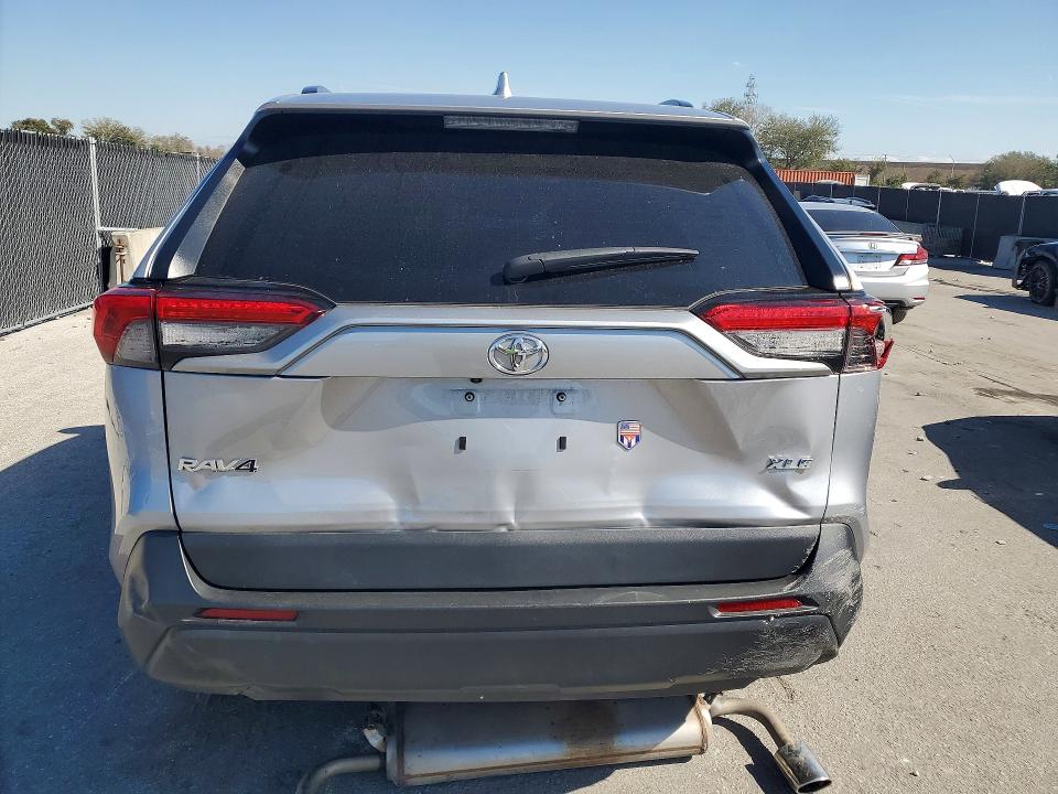 Photo 6 from auction – 2024 TOYOTA RAV4 with VIN 2T3W1RFV5RC279311