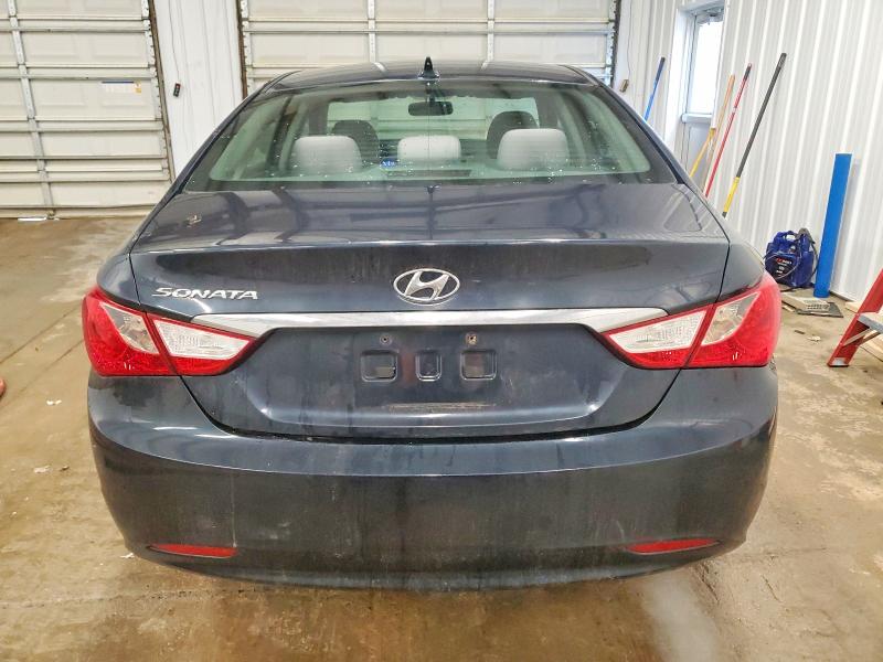 Photo 6 from auction – 2011 HYUNDAI SONATA GLS with VIN 5NPEB4AC9BH165566