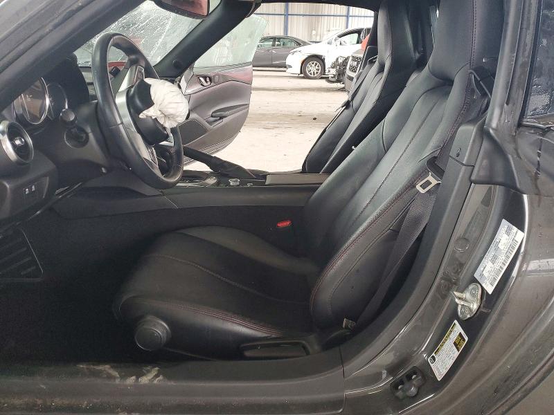 Photo 7 from auction – 2019 MAZDA MX-5 MIATA with VIN JM1NDAM78K0300038