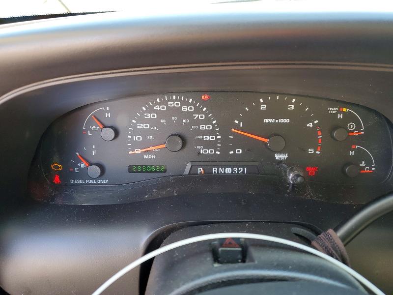 Photo 9 from auction – 2005 FORD EXCURSION with VIN 1FMSU45PX5EB69541