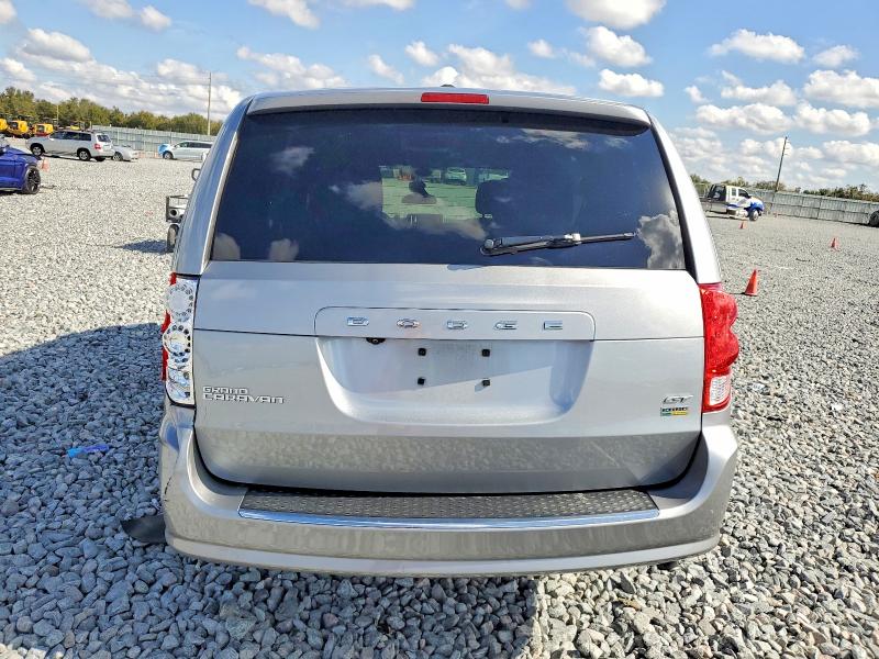 Photo 6 from auction – 2019 DODGE GRAND CARA with VIN 2C4RDGEG2KR718295
