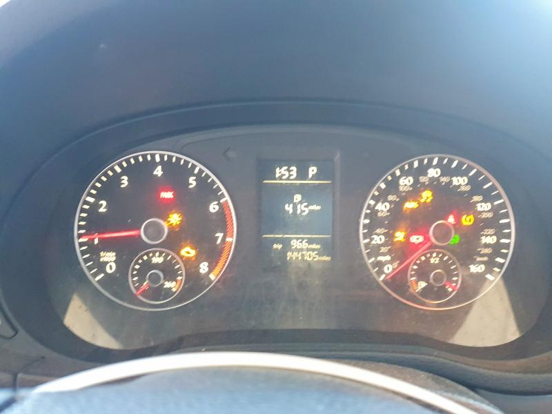 Photo 9 from auction – 2014 VOLKSWAGEN PASSAT with VIN 1VWAT7A33EC057602