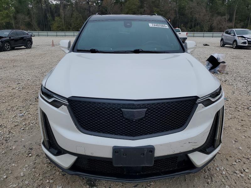 Photo 5 from auction – 2020 CADILLAC XT6 with VIN 1GYKPGRS8LZ196152