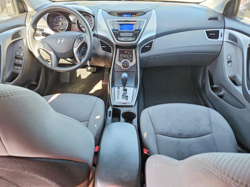 Photo 8 from auction – 2013 HYUNDAI ELANTRA GL with VIN 5NPDH4AE2DH449927