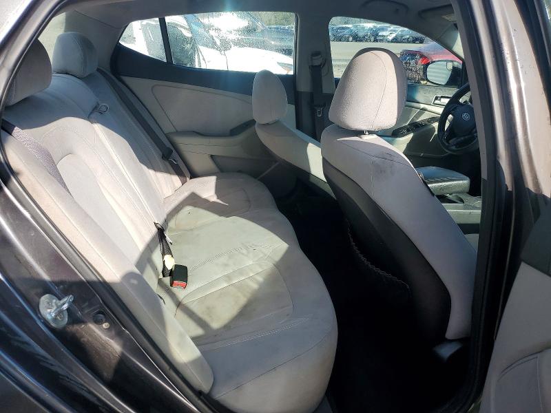 Photo 10 from auction – 2011 KIA OPTIMA LX with VIN KNAGM4A78B5062769