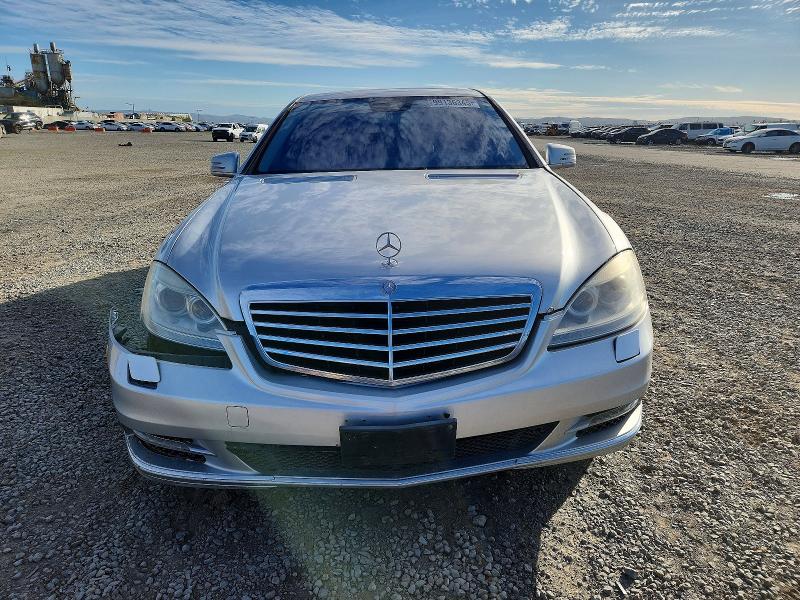 Photo 5 from auction – 2012 MERCEDES-BENZ S 550 with VIN WDDNG7DB2CA429926