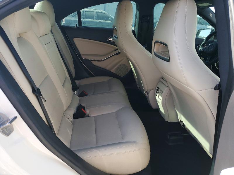 Photo 10 from auction – 2018 MERCEDES-BENZ CLA with VIN WDDSJ4EB2JN660493