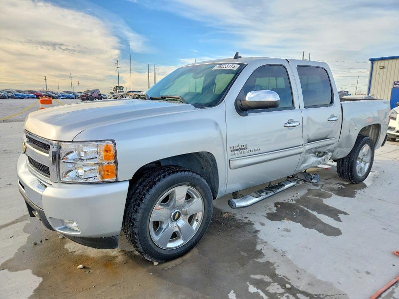 CHEVROLET SILVERADO 2011 with VIN 3GCPCSE02BG233192 - Photo from auction