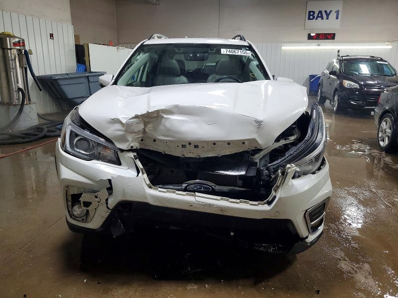 Photo 5 from auction – 2019 SUBARU FORESTER L with VIN JF2SKAUCXKH557260