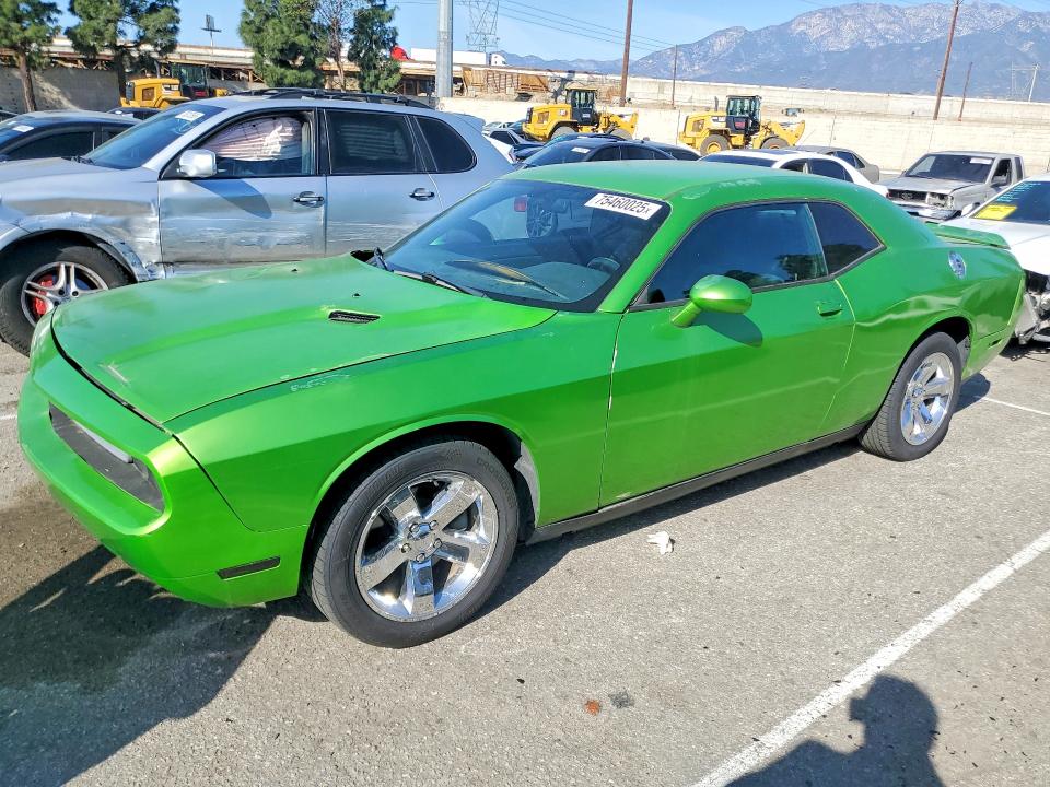 DODGE CHALLENGER 2014 with VIN 2C3CDYAG3EH250867 - Photo from auction