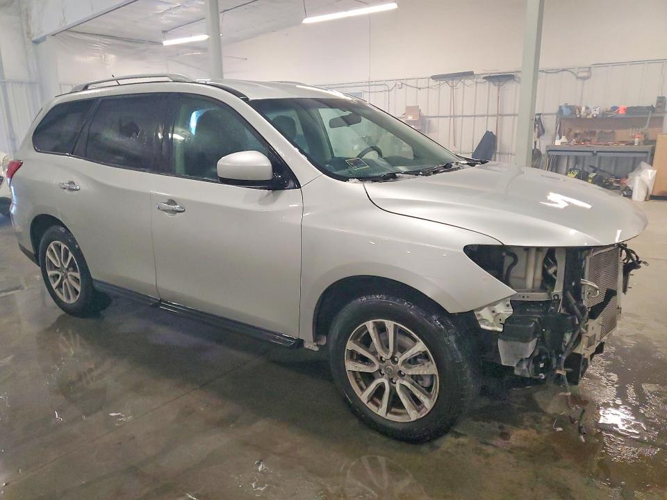 Photo 4 from auction – 2015 NISSAN PATHFINDER with VIN 5N1AR2MM2FC671109