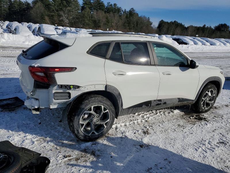 Photo 3 from auction – 2024 CHEVROLET TRAX with VIN KL77LHE26RC209508