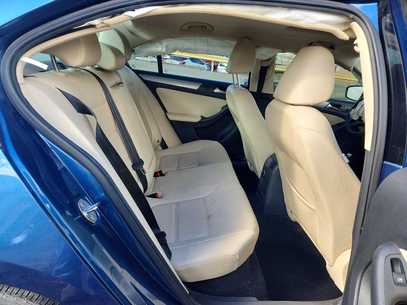 Photo 10 from auction – 2017 VOLKSWAGEN JETTA SE with VIN 3VWDB7AJ3HM344763