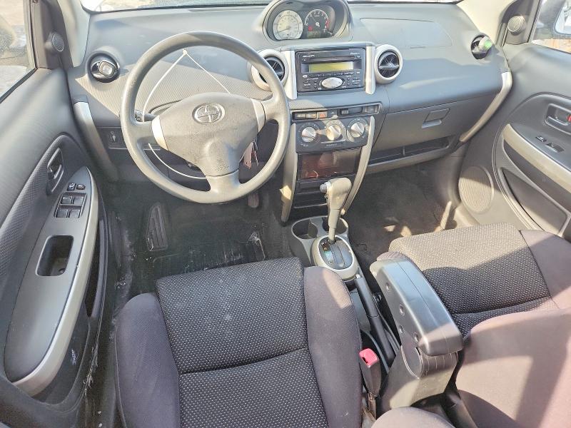 Photo 8 from auction – 2005 TOYOTA SCION XA with VIN JTKKT624250129473