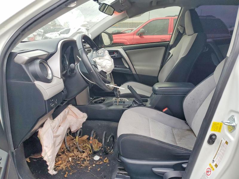 Photo 7 from auction – 2016 TOYOTA RAV4 XLE with VIN JTMWFREV6GJ089644